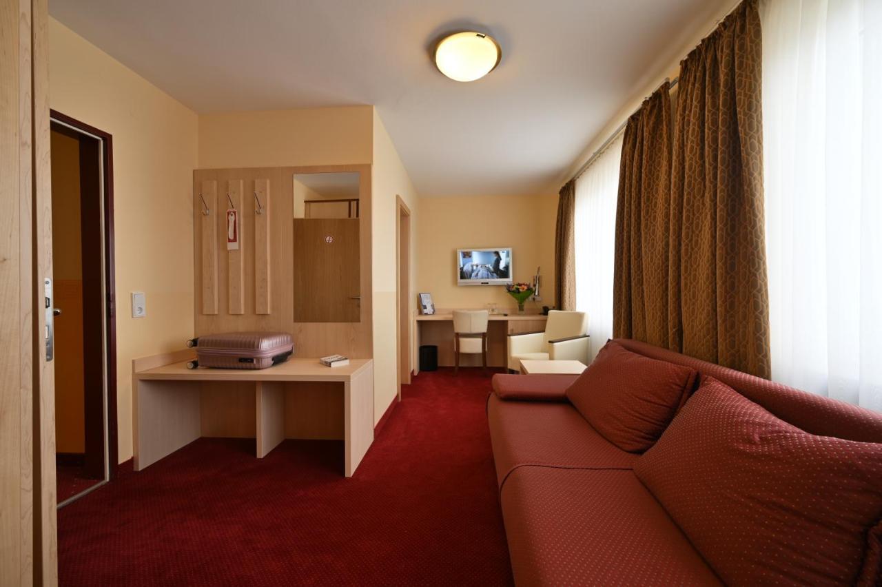 Hotel Apollo Garni Регенсбург Экстерьер фото